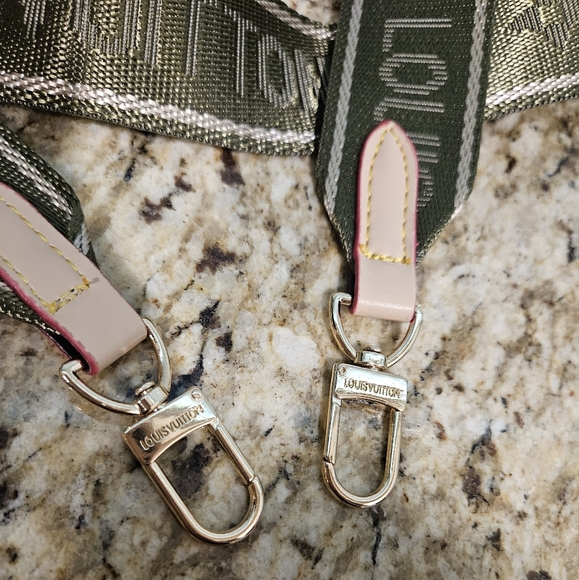 Monogram Multi Pochette Accessories Green quitar strap crossbody bag - Picture 7 of 10